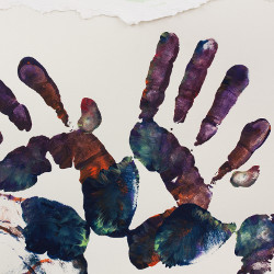 Impronte colorate delle mani